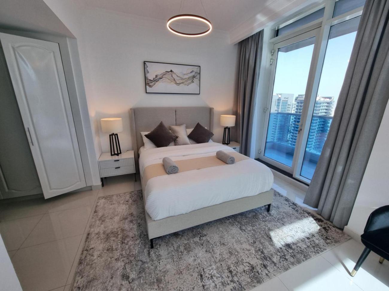 Apartment Majestic Tower Dubai