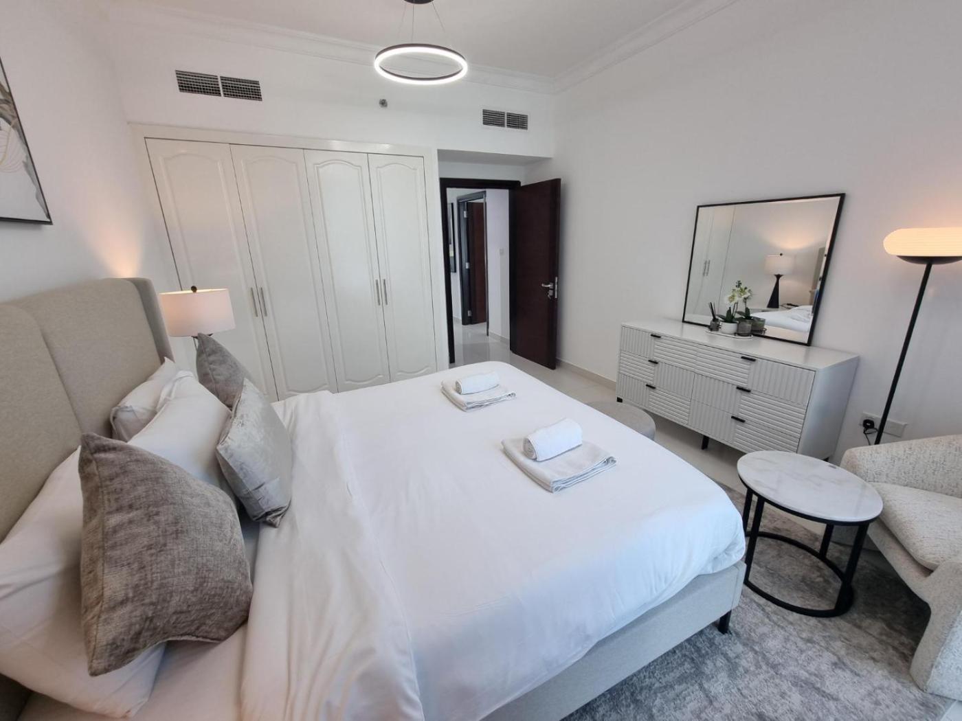 Apartment Majestic Tower Dubai